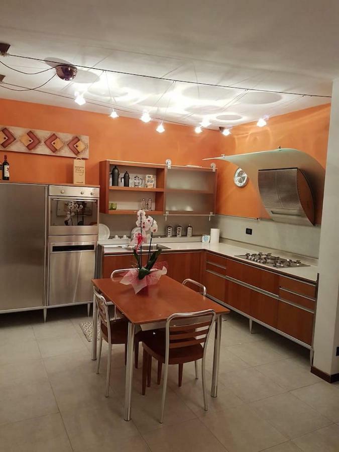 Апартаменти Residenza Annalisa Торрі-ді-Куартезоло Екстер'єр фото